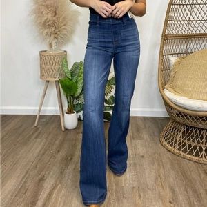 Judy Blue Pull On Flares